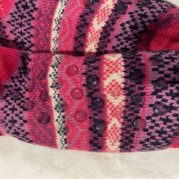 Pink and purple.  Snoozies cozy little Sherpa lined sock - Picture 3 of 5
